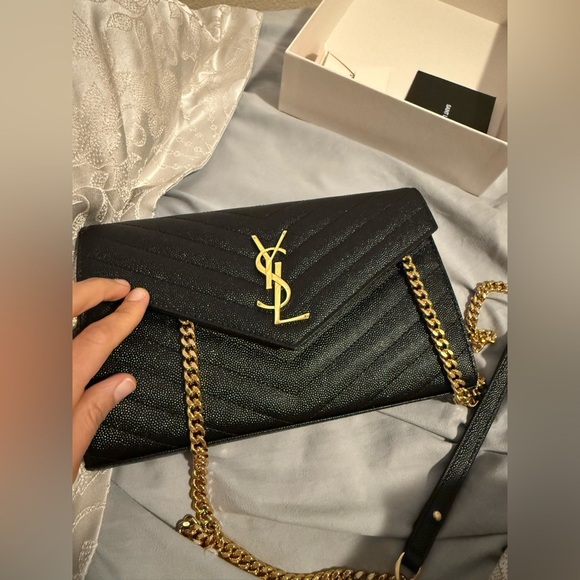 YSL CLASSIC CASSANDRE CHAIN WALLET IN GRAIN DE POUDRE LEATHER - Picture 6 of 11